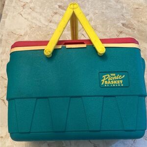 Igloo Teal Picnic Basket with Yellow Handles and Red Trim